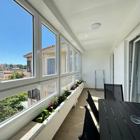 Flowers Pula, Center Lägenhet