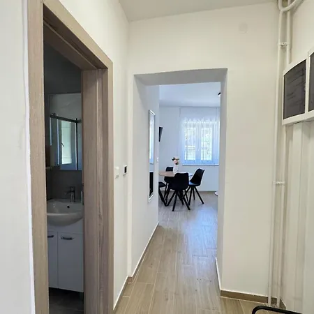 Apartament Flowers Pula, Center *