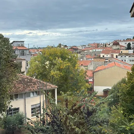 Flowers Pula, Center Апартаменти Пула