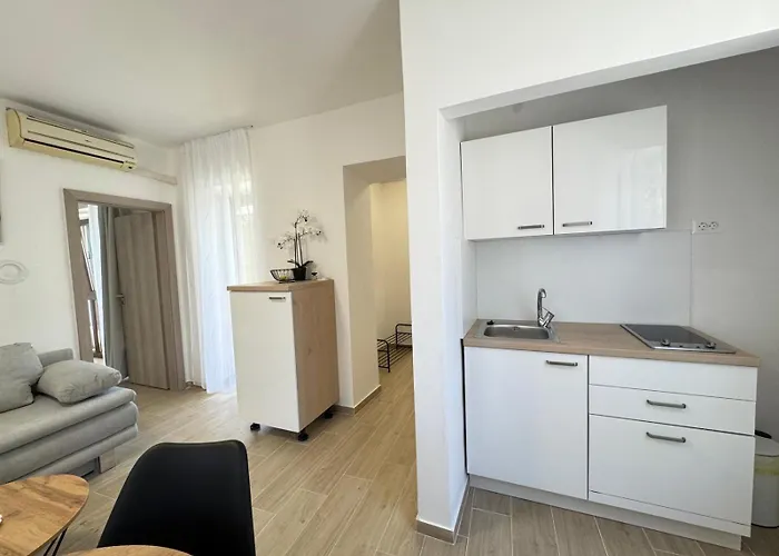 Apartament Flowers Pula, Center *