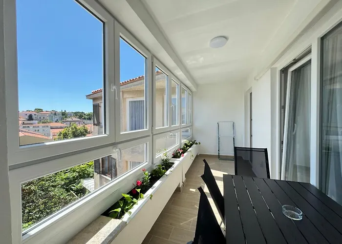 Flowers Pula, Center Apartament