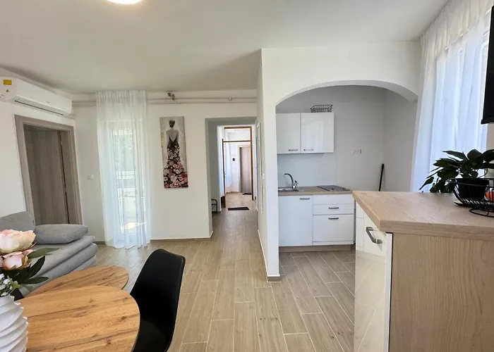 Apartament Flowers Pula, Center